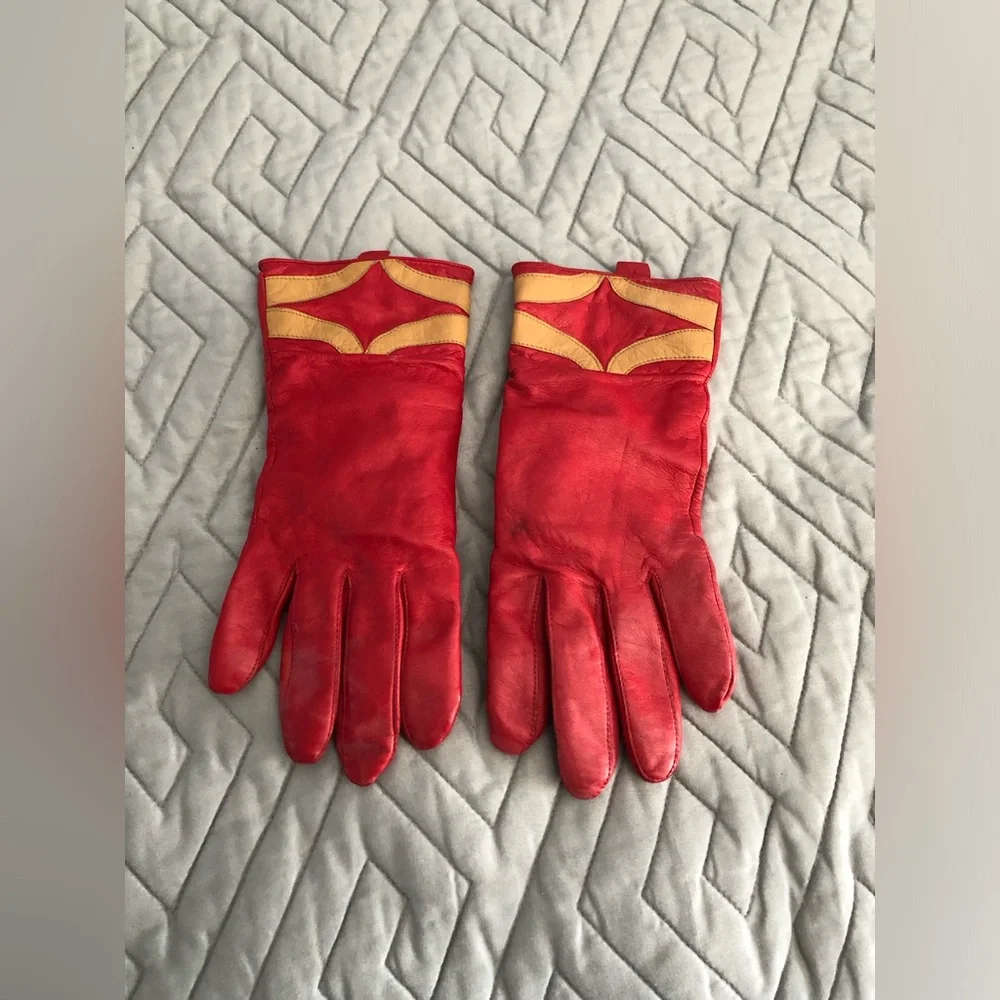 Womens leather gloves